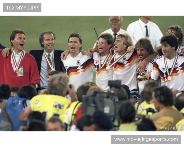 纪念去世的足球传奇人物：回顾他们的辉煌足坛生涯与永恒影响