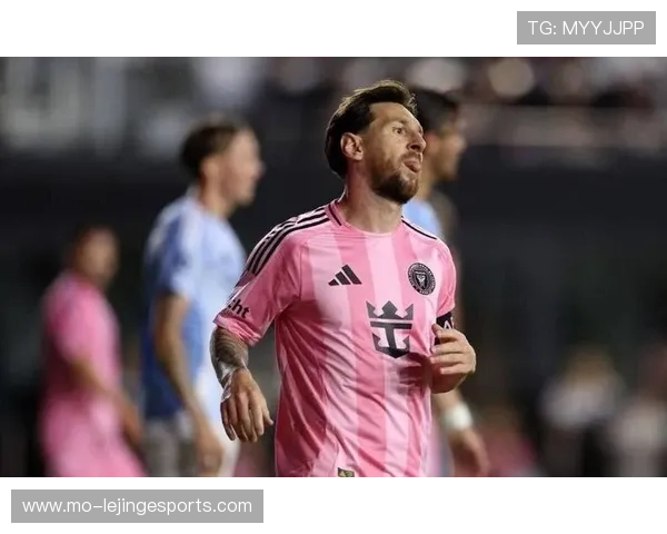 足球界怒火中烧的球星:从场上暴怒到赛后冲突的传奇人物 足球界怒火中烧的球星:从场上暴怒到赛后冲突的传奇人物